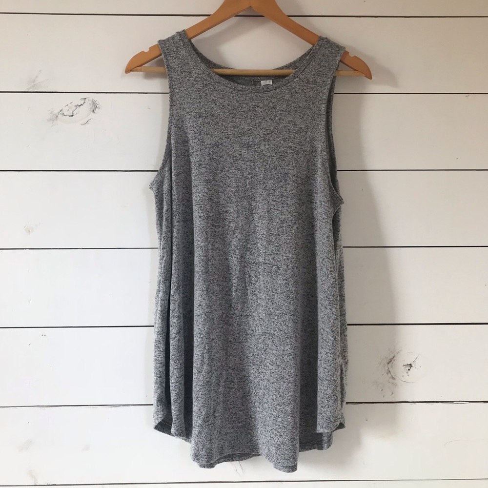 old navy tank